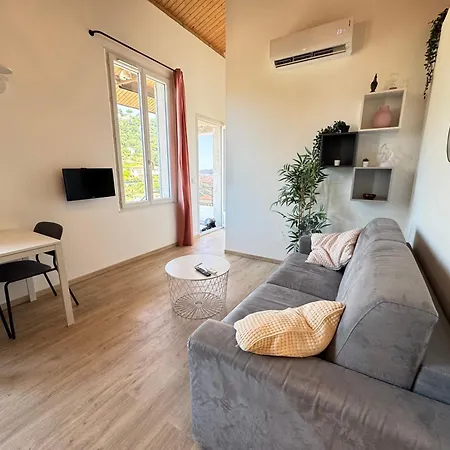 Apartmán 1 *